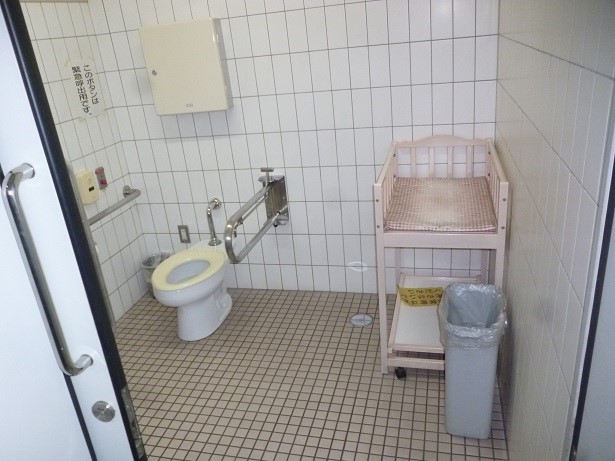 1F 30通バリアフリートイレの写真