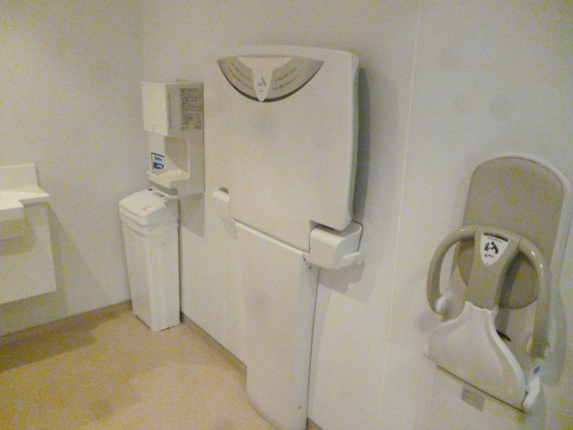 2F 30通バリアフリートイレの写真