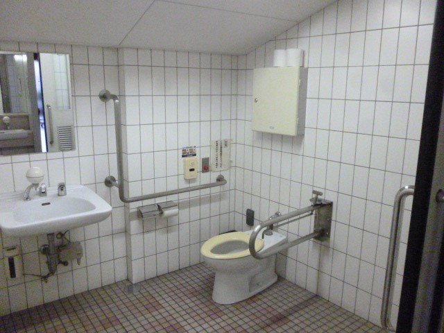 3F 22通バリアフリートイレの写真