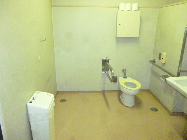 4F　25通（2）バリアフリートイレの写真