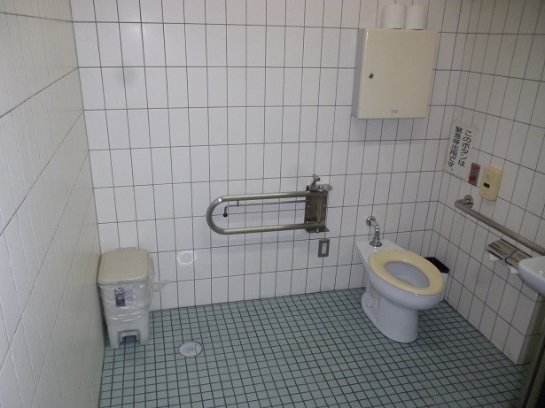 1F 7通バリアフリートイレの写真