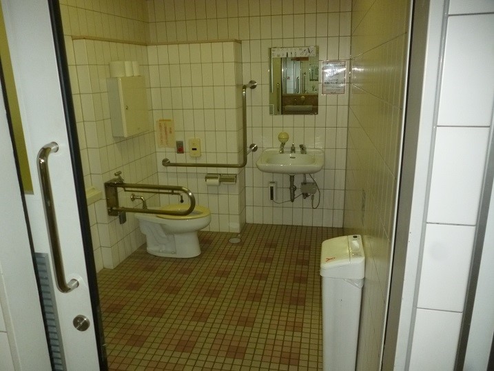 5F　33通バリアフリートイレの写真