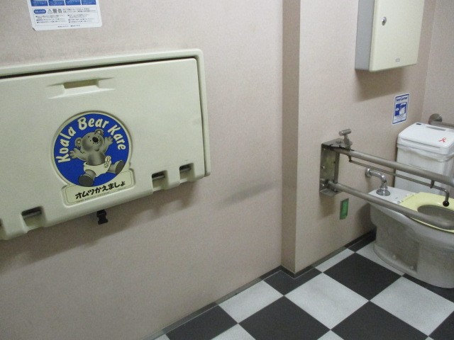 9F　3通バリアフリートイレの写真