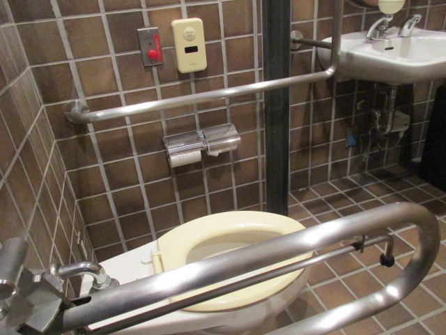 9F　26通バリアフリートイレの写真
