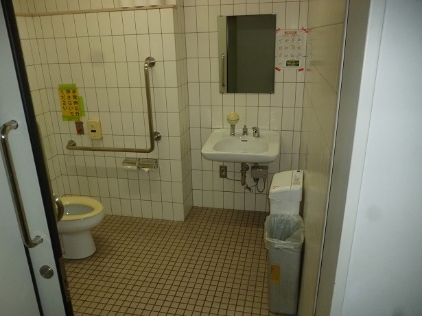 1F 29通バリアフリートイレの写真