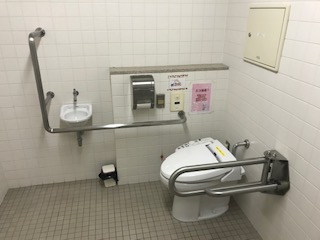 ２階バリアフリートイレの写真
