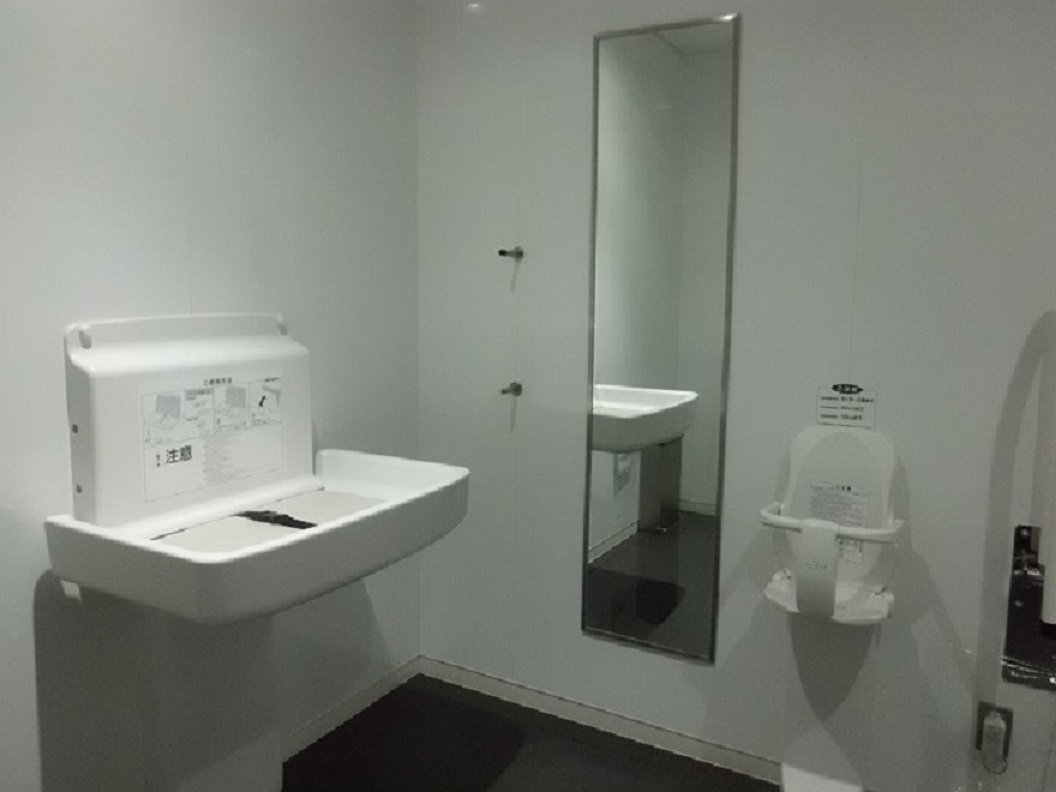 １階から4階のトイレの画像