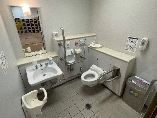 4階南側（女子）トイレの画像