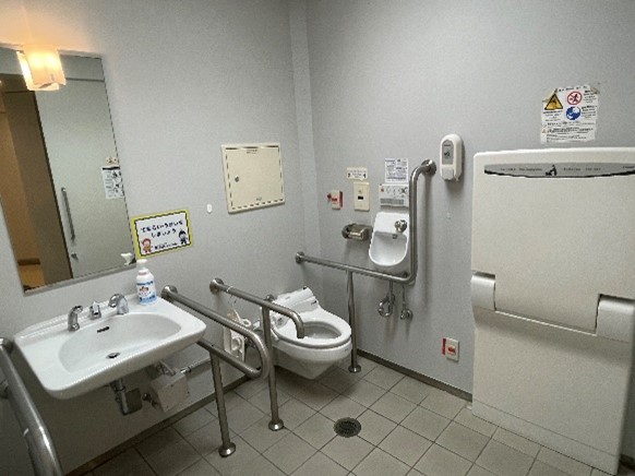 5階南側（男子）トイレの画像
