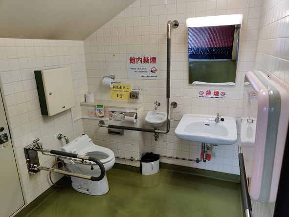 体育会館 1階西側1バリアフリートイレの写真
