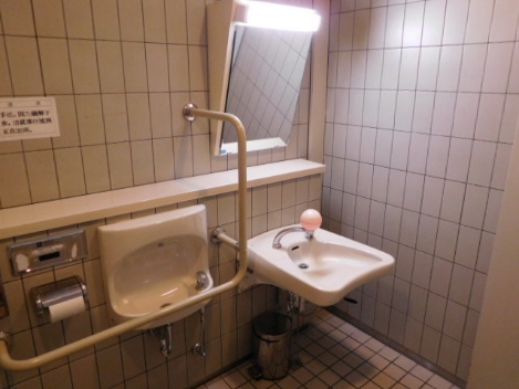 ５階（南側）トイレの画像