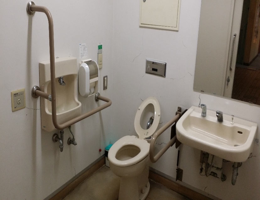 1階バリアフリートイレの写真