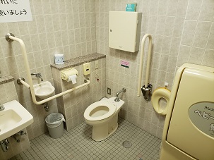 1階バリアフリートイレの写真