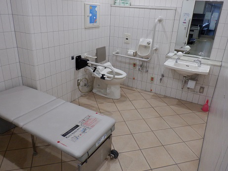 5階（多目的トイレの写真）