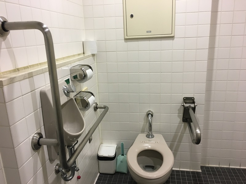 1階バリアフリートイレの写真