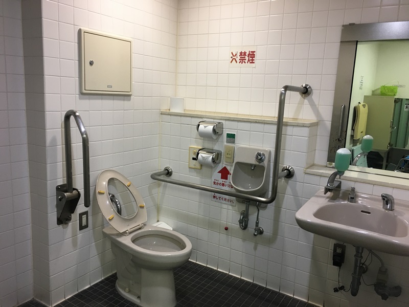 2階バリアフリートイレの写真