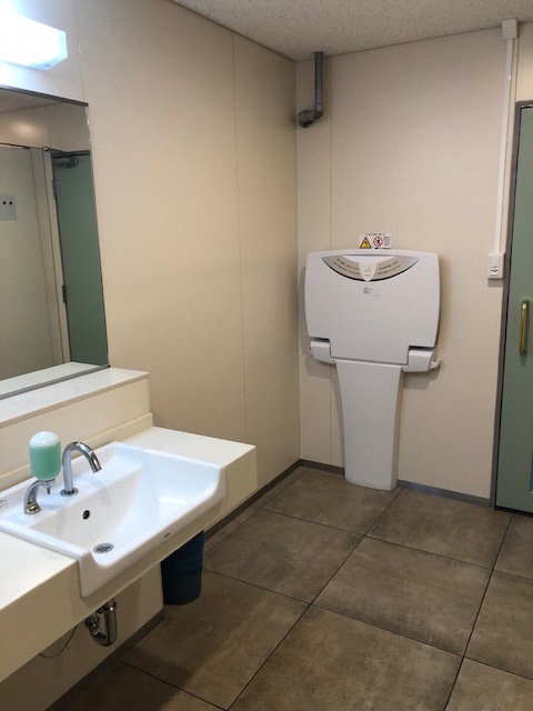 中之島図書館1階女子トイレの写真