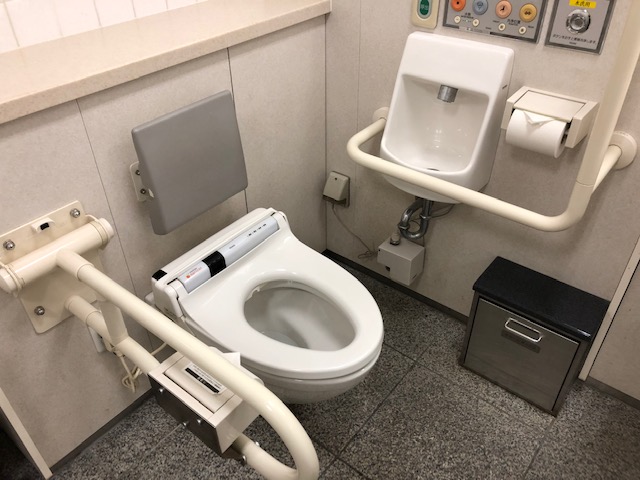 1階