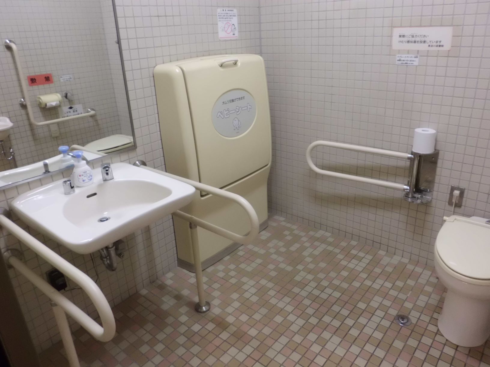 3階トイレの写真