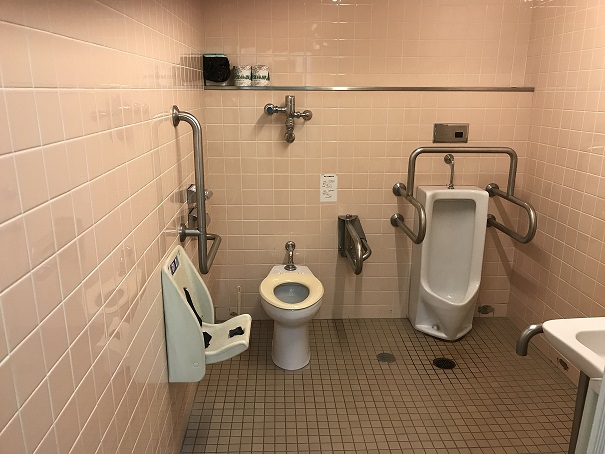 多目的トイレの写真