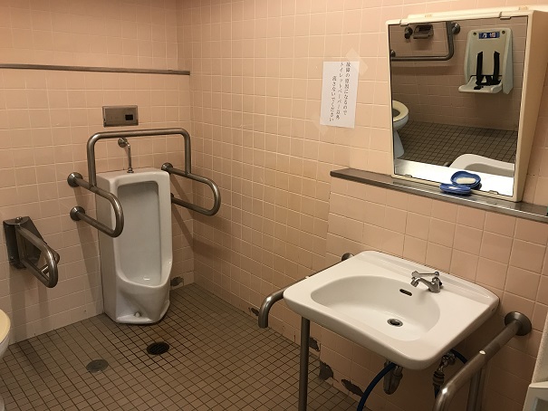 多目的トイレの写真