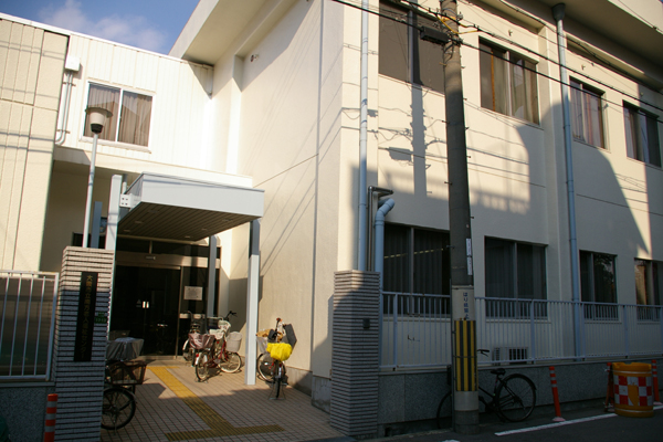 東淀川区老人福祉センターの写真